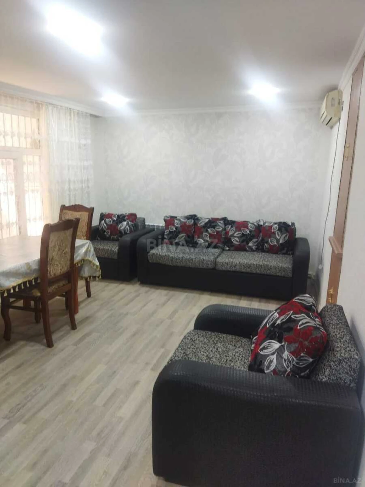 Kirayə verilir 2 otaqlı mənzil 55 m²