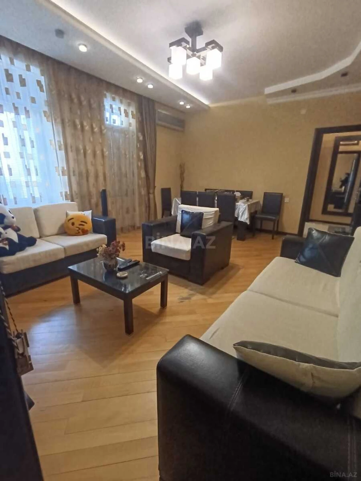 Satılır 2 otaqlı mənzil 90 m²