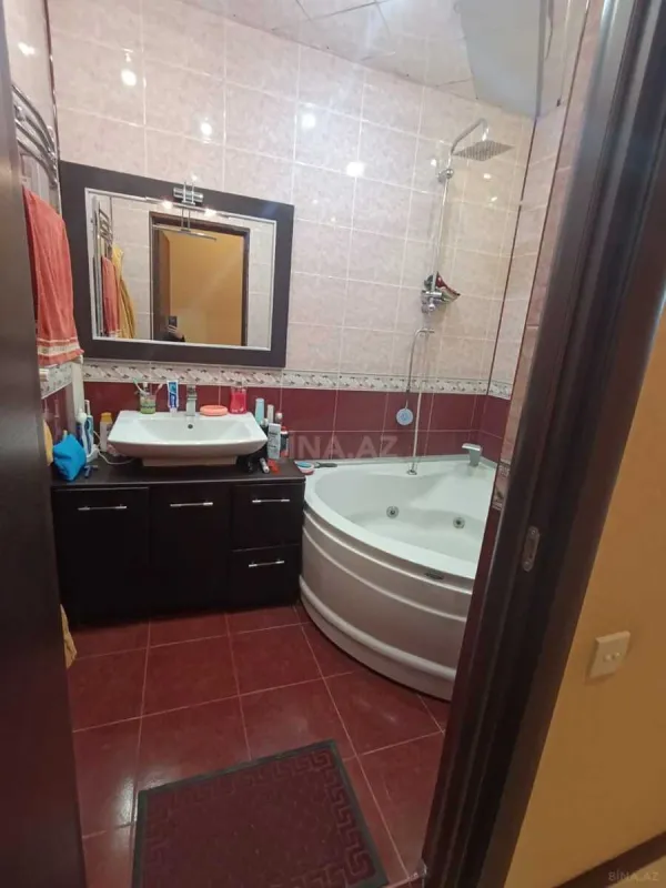 Satılır 2 otaqlı mənzil 90 m²