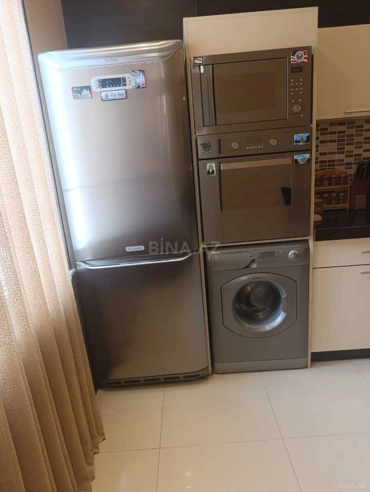 Satılır 2 otaqlı mənzil 90 m²