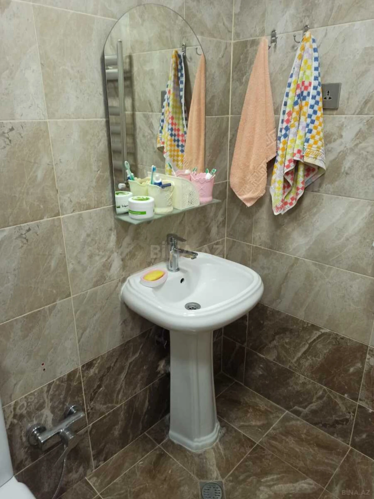 Satılır 2 otaqlı mənzil 55 m²