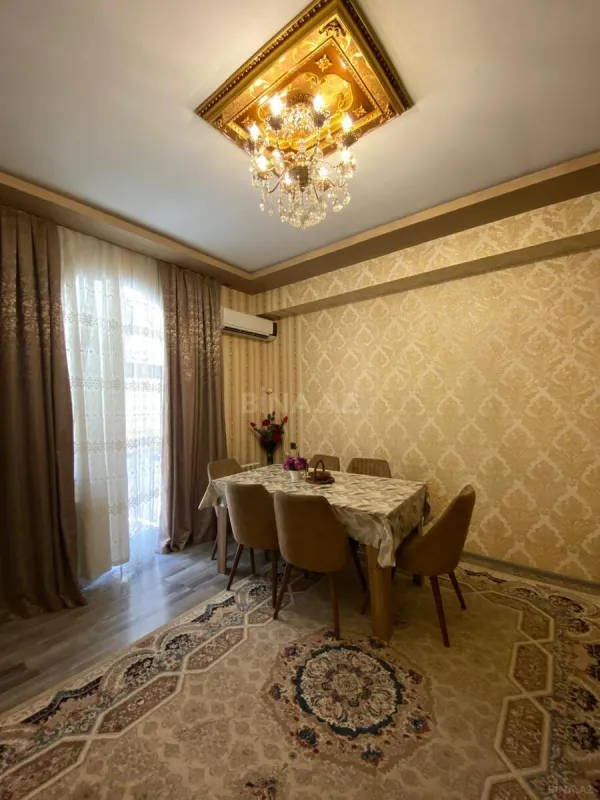 Satılır 3 otaqlı mənzil 77 m²