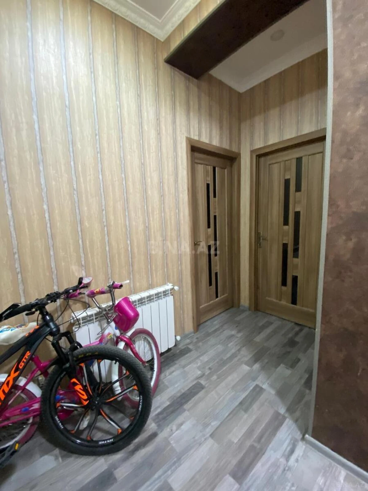 Satılır 3 otaqlı mənzil 77 m²