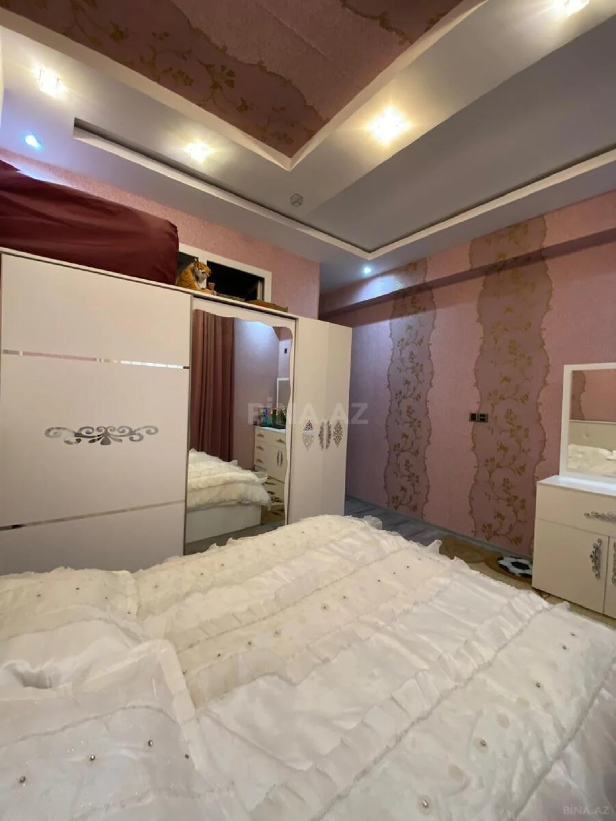 Satılır 3 otaqlı mənzil 77 m²