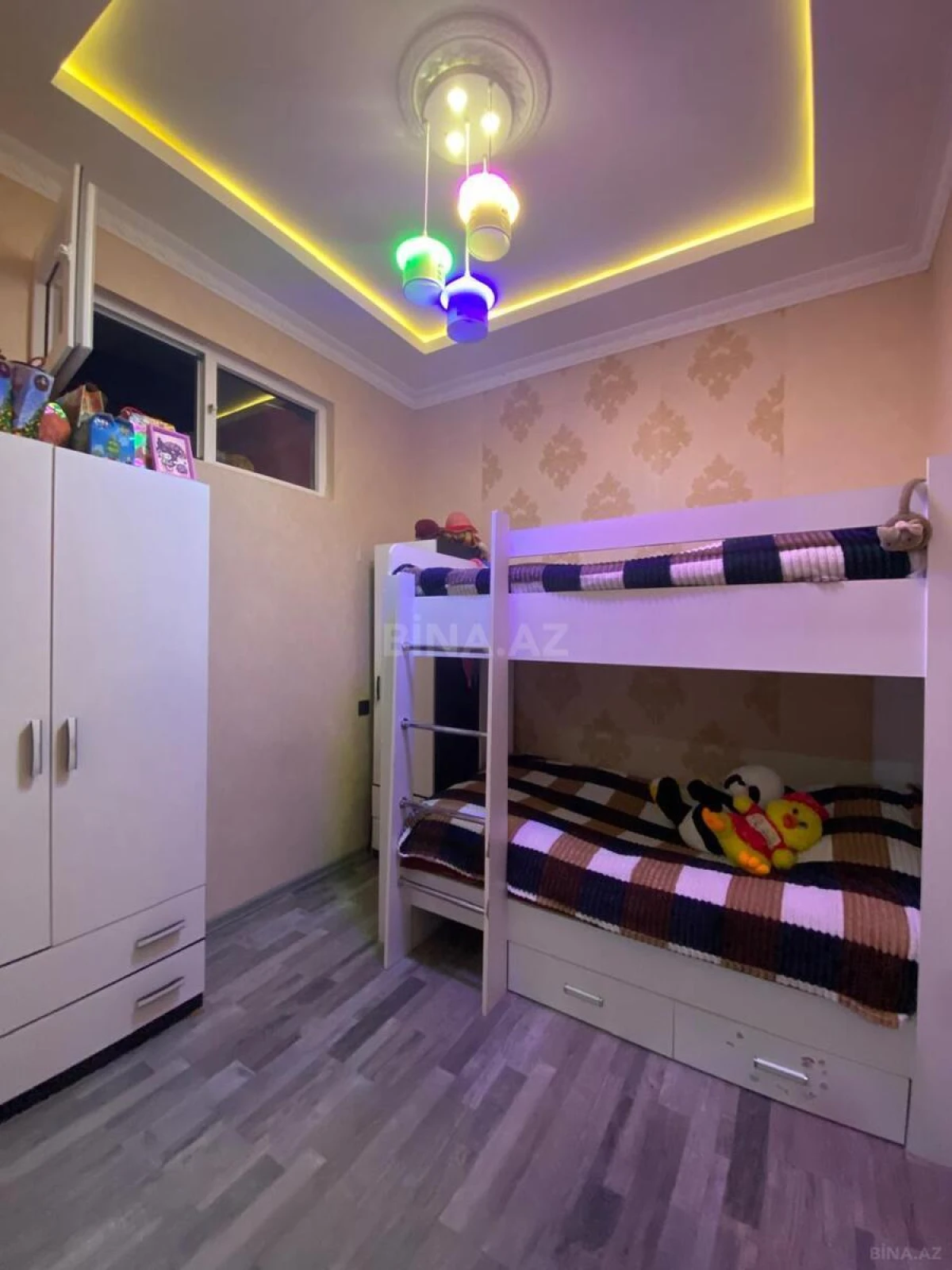 Satılır 3 otaqlı mənzil 77 m²