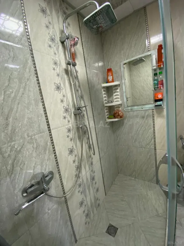 Satılır 3 otaqlı mənzil 77 m²