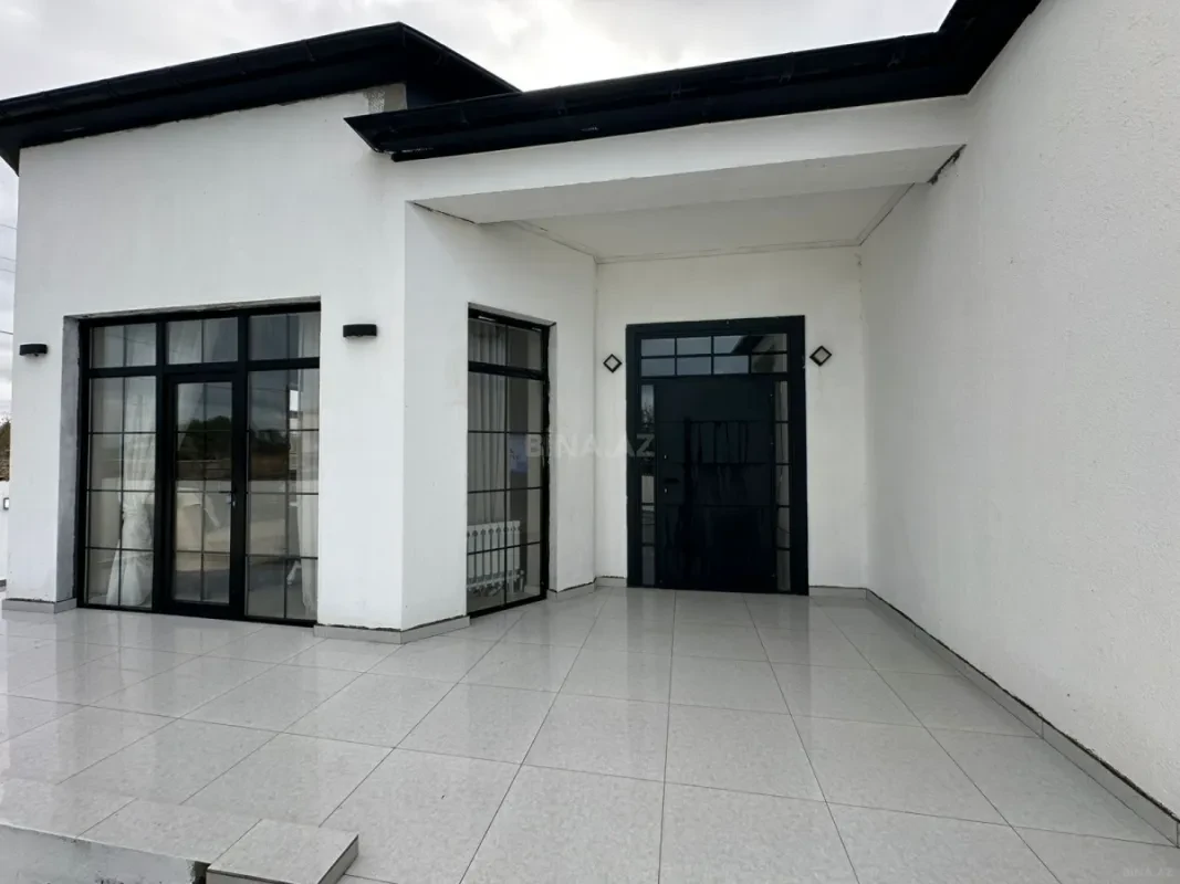 Satılır 4 otaqlı həyət evi 250 m²