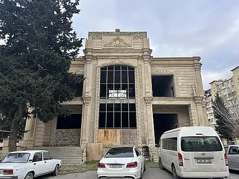 Satılır obyekt 2400 m² — Bakı, Bakıxanov 2400.00 m²