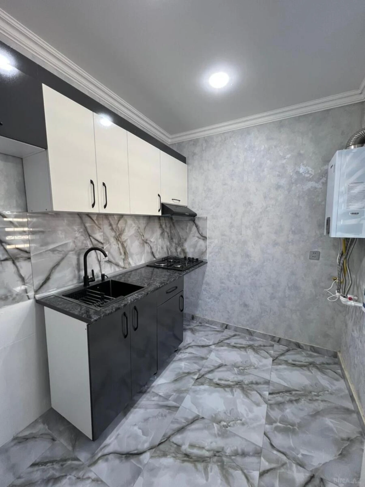 Satılır 3 otaqlı mənzil 80 m²
