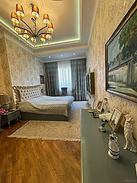 Satılır 4 otaqlı mənzil 160 m²