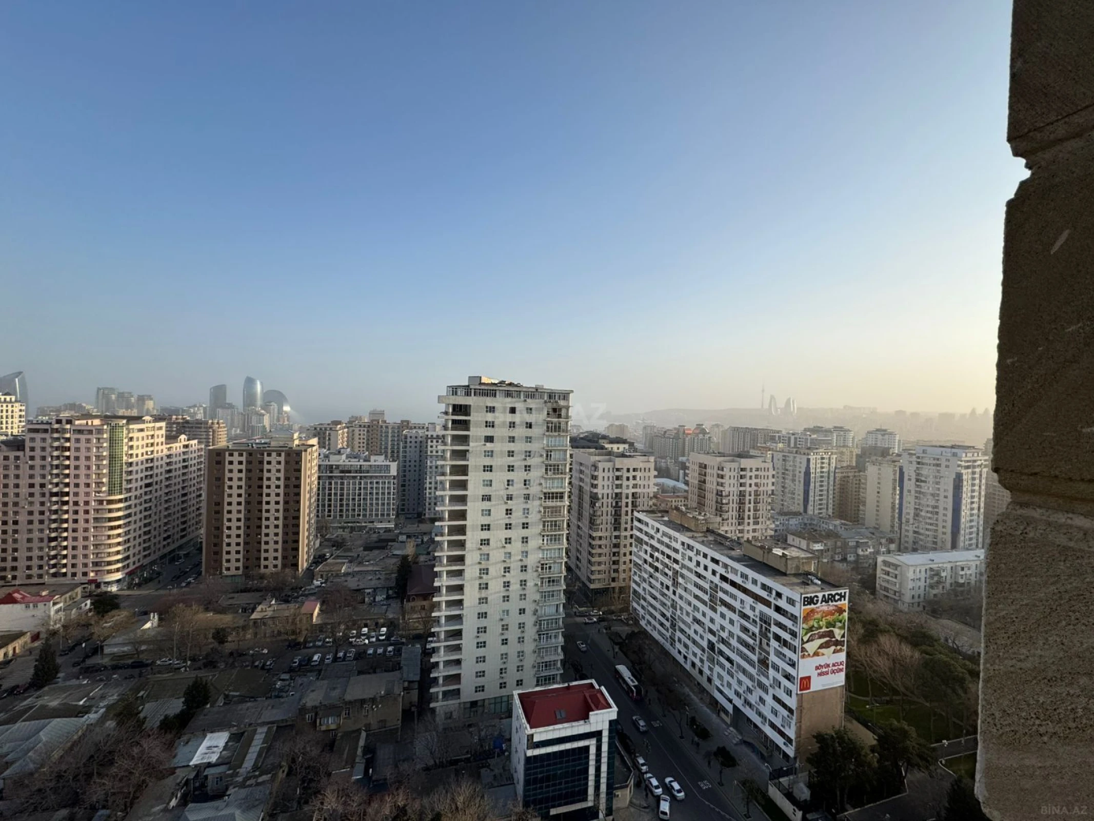 Satılır 4 otaqlı mənzil 160 m²