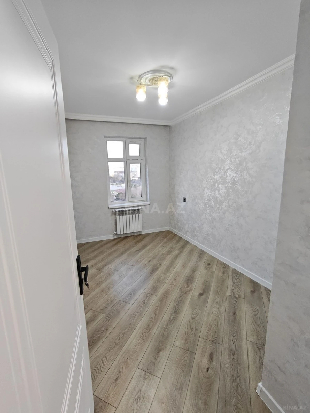 Satılır 3 otaqlı mənzil 68 m²