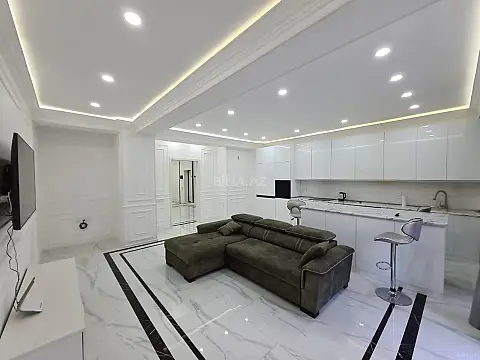 Kirayə verilir 3 otaqlı mənzil 110 m²