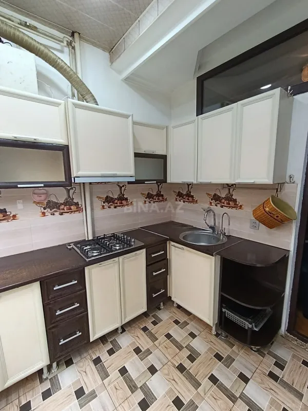 Kirayə verilir 2 otaqlı mənzil 60 m²