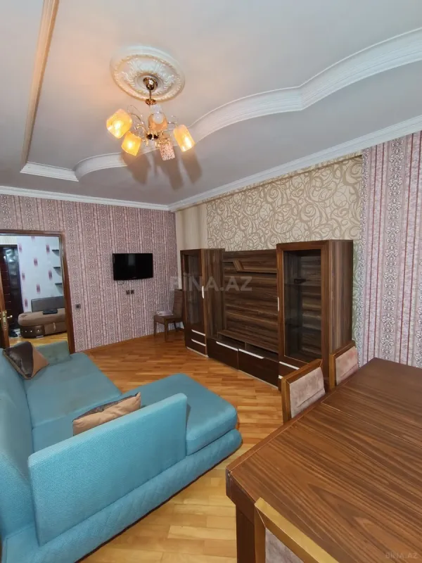 Kirayə verilir 2 otaqlı mənzil 60 m²