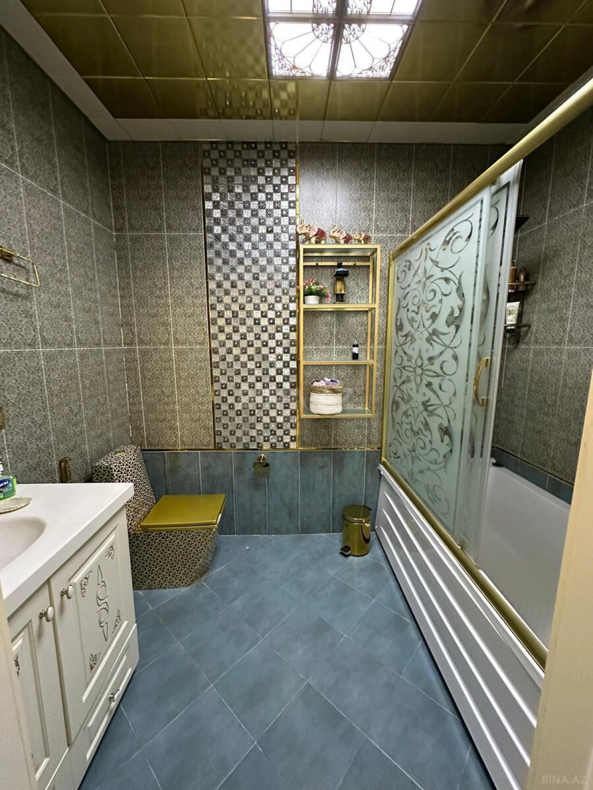 Kirayə verilir 2 otaqlı mənzil 100.5 m²