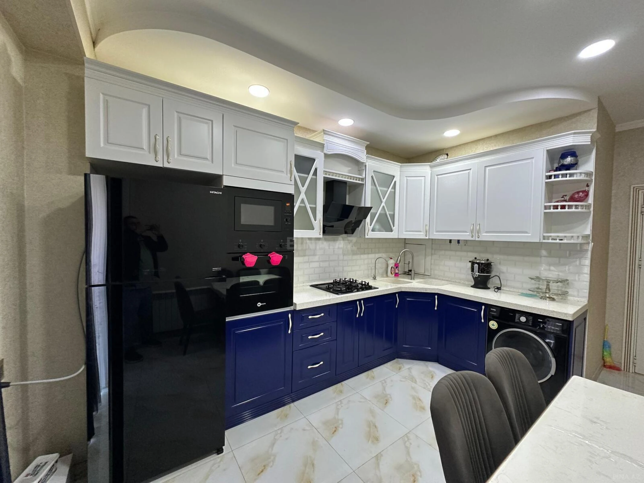 Kirayə verilir 2 otaqlı mənzil 100.5 m²