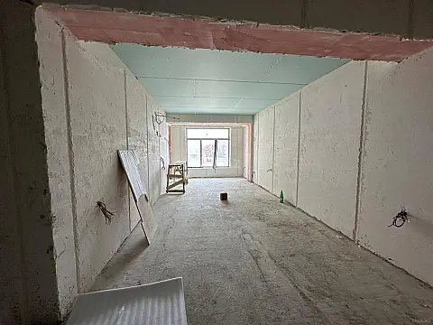 Satılır 3 otaqlı mənzil 121.3 m²