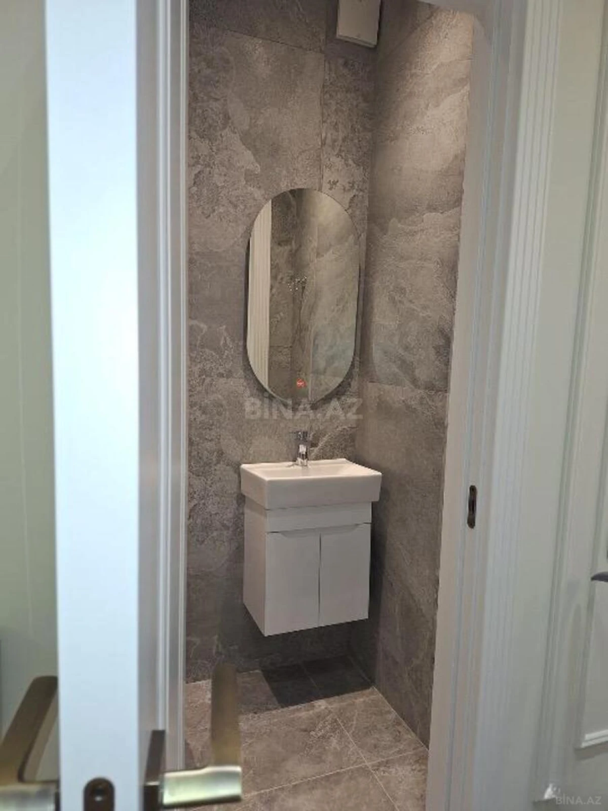 Satılır 2 otaqlı mənzil 80 m²