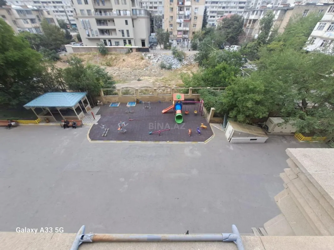 Satılır 2 otaqlı mənzil 55 m²