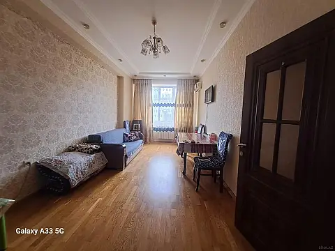 Satılır 2 otaqlı mənzil 55 m²