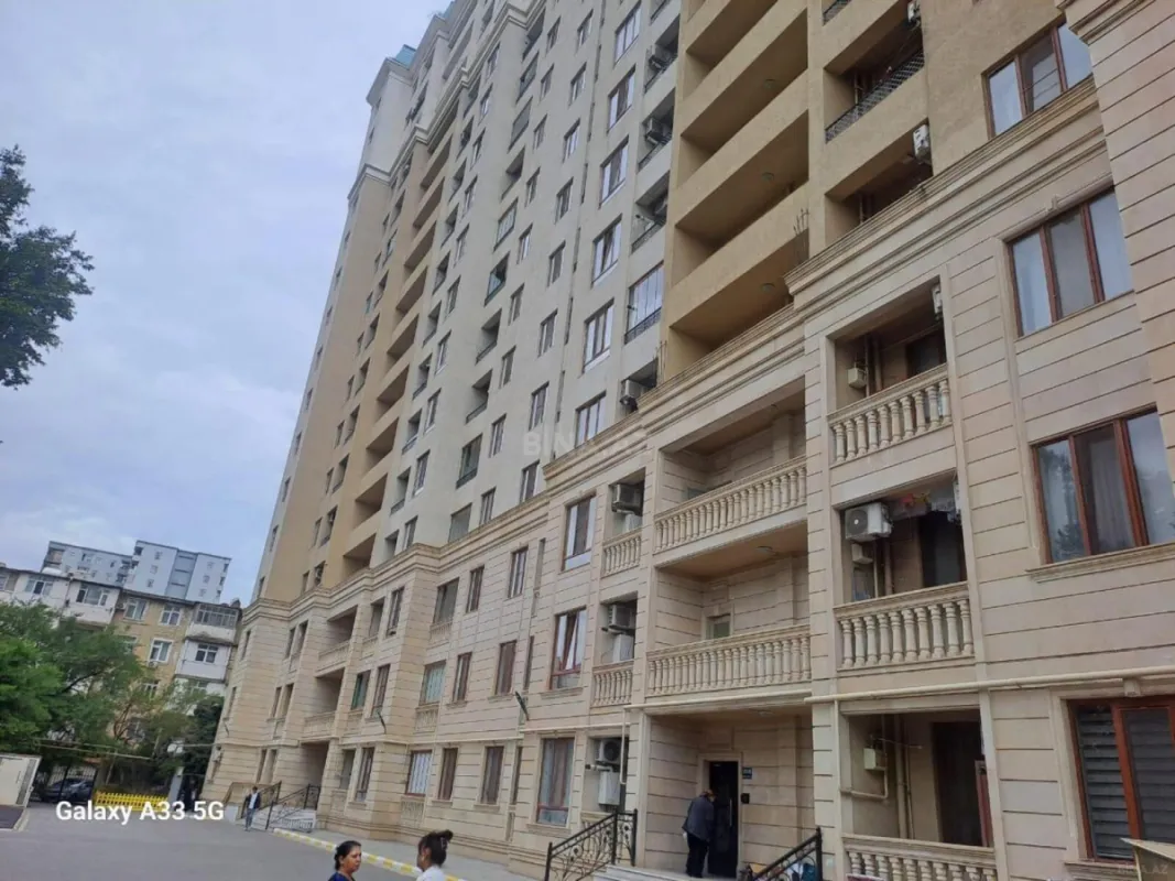 Satılır 2 otaqlı mənzil 55 m²