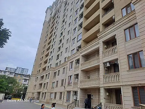 Satılır 2 otaqlı mənzil 55 m²