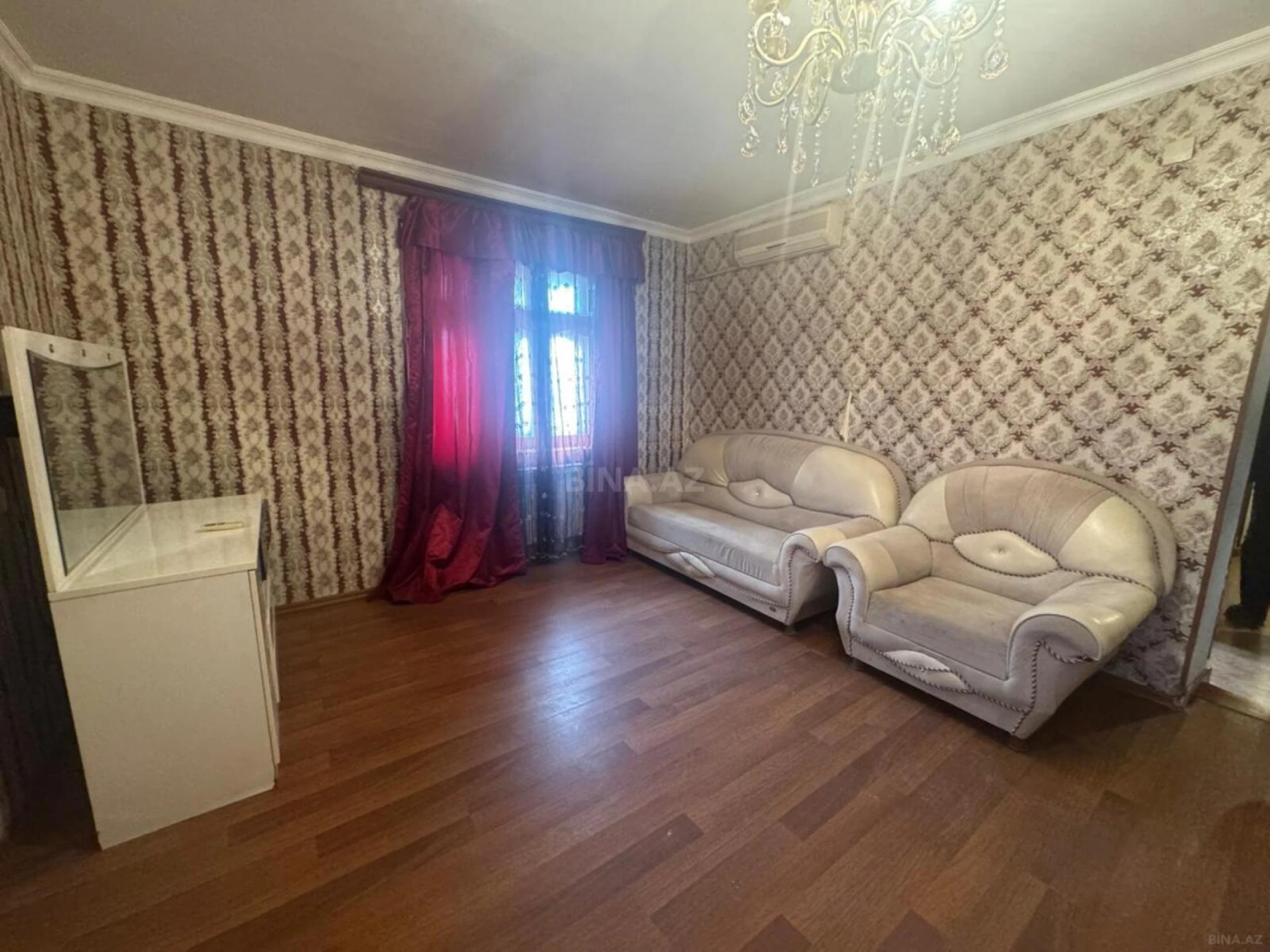 Satılır 1 otaqlı mənzil 42 m²