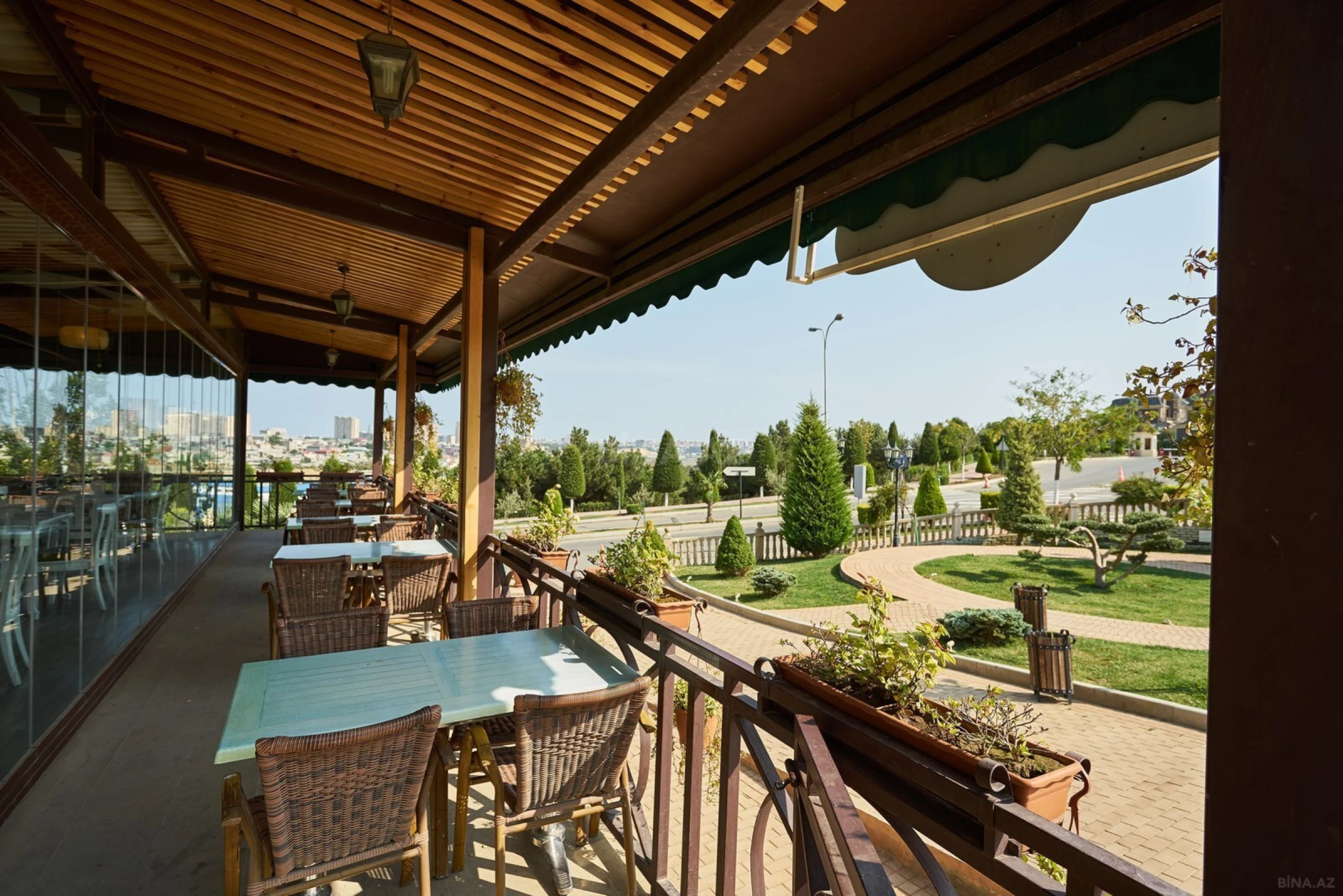 Satılır 3 otaqlı həyət evi 140 m²