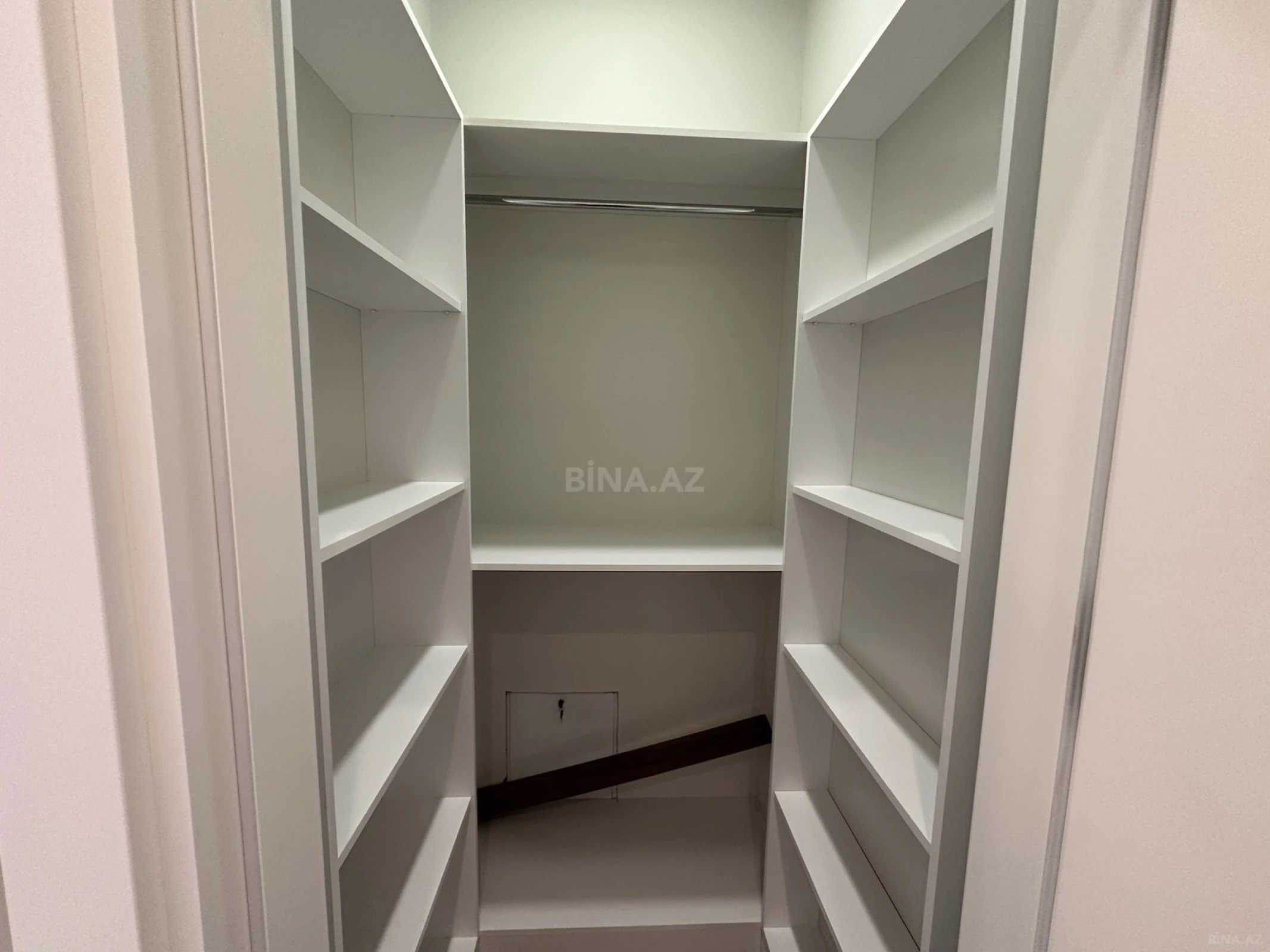 Satılır 3 otaqlı həyət evi 140 m²