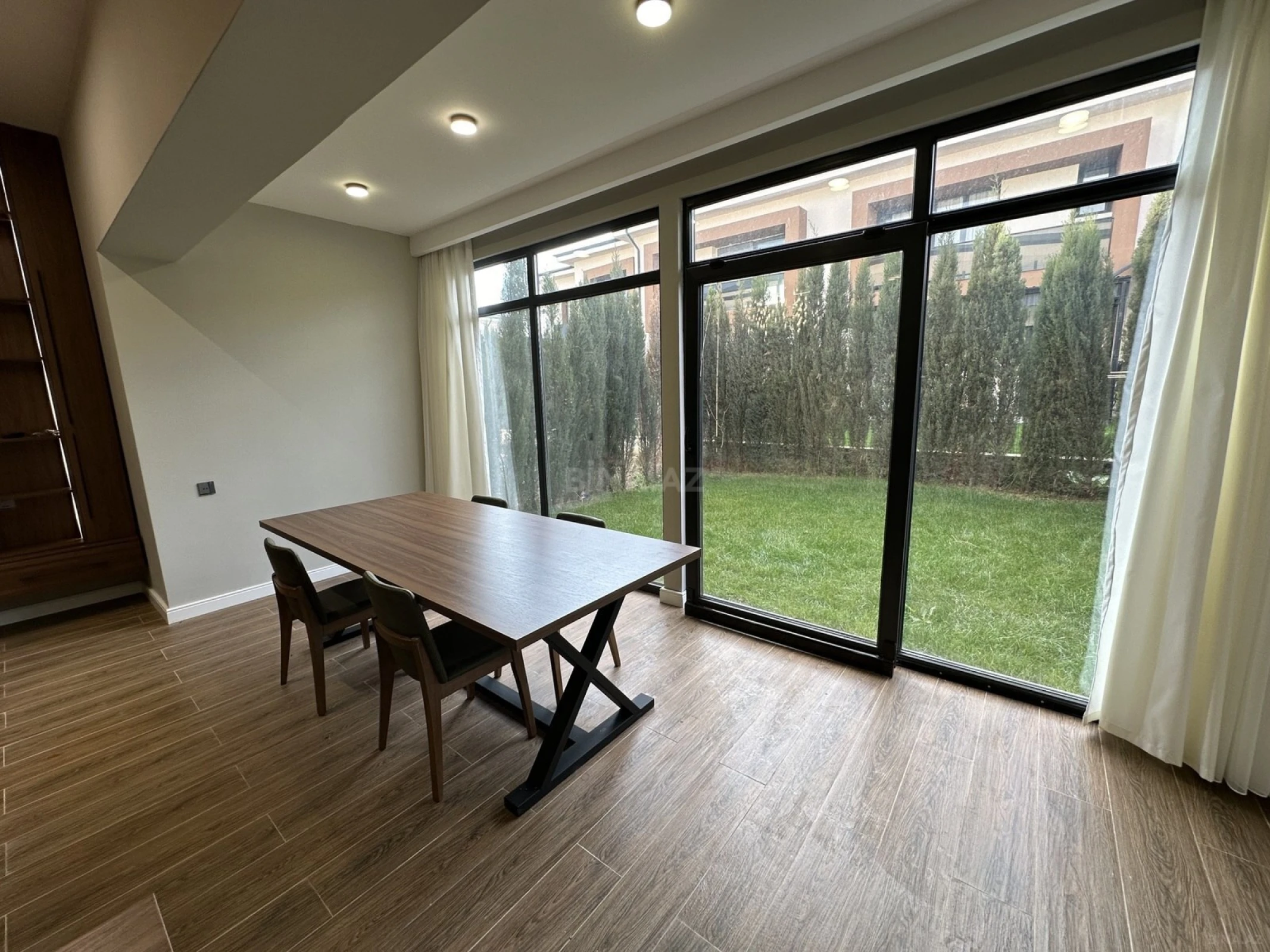 Satılır 3 otaqlı həyət evi 140 m²