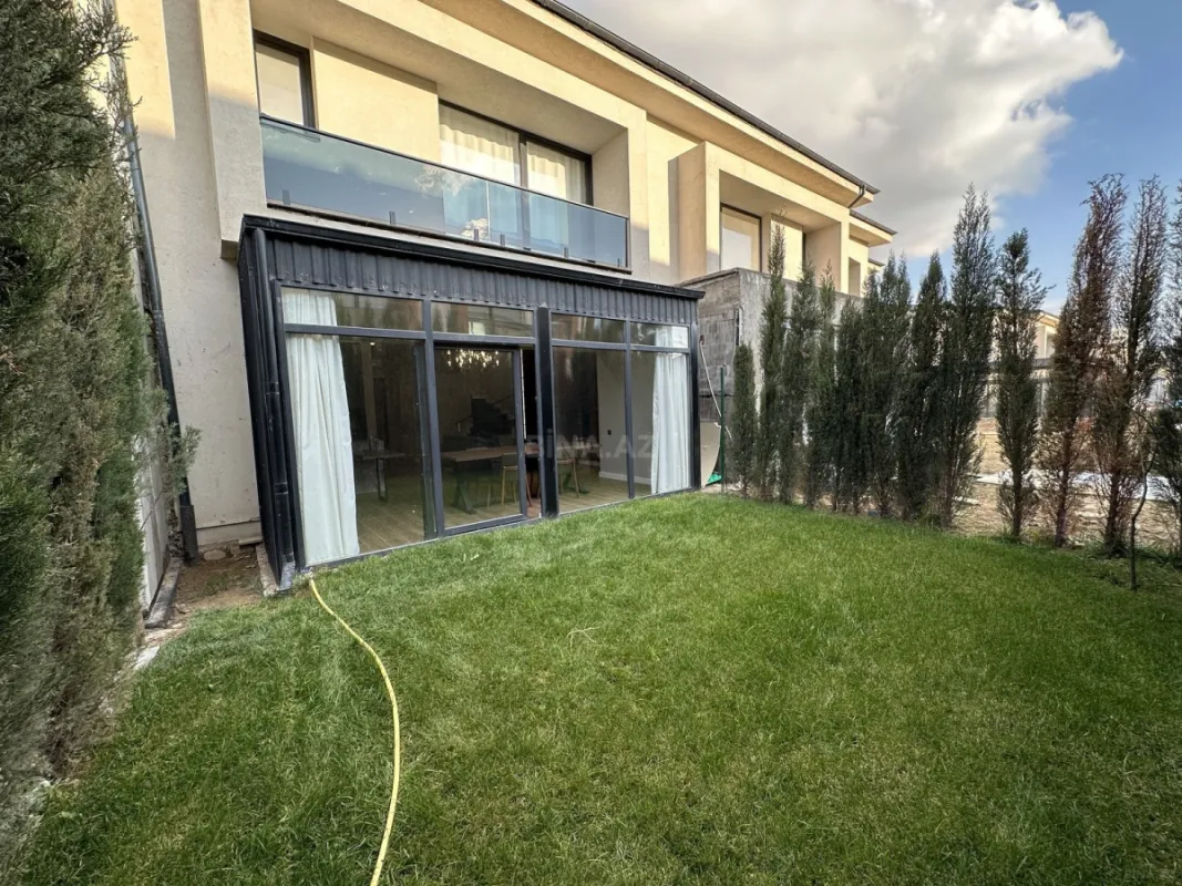 Satılır 3 otaqlı həyət evi 140 m²