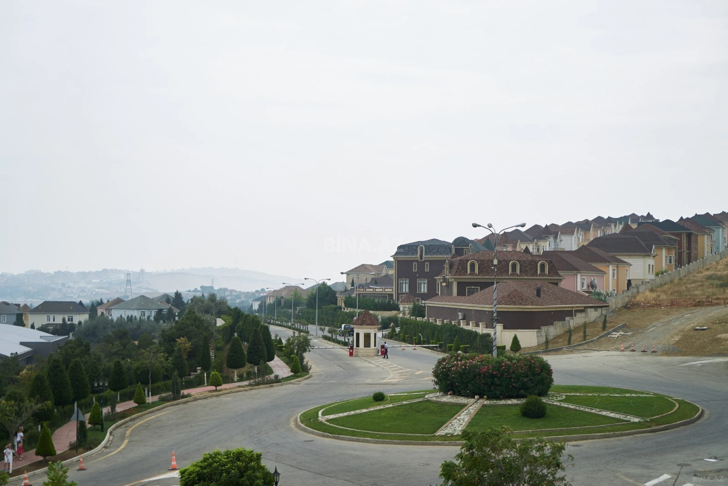 Satılır 3 otaqlı həyət evi 140 m²