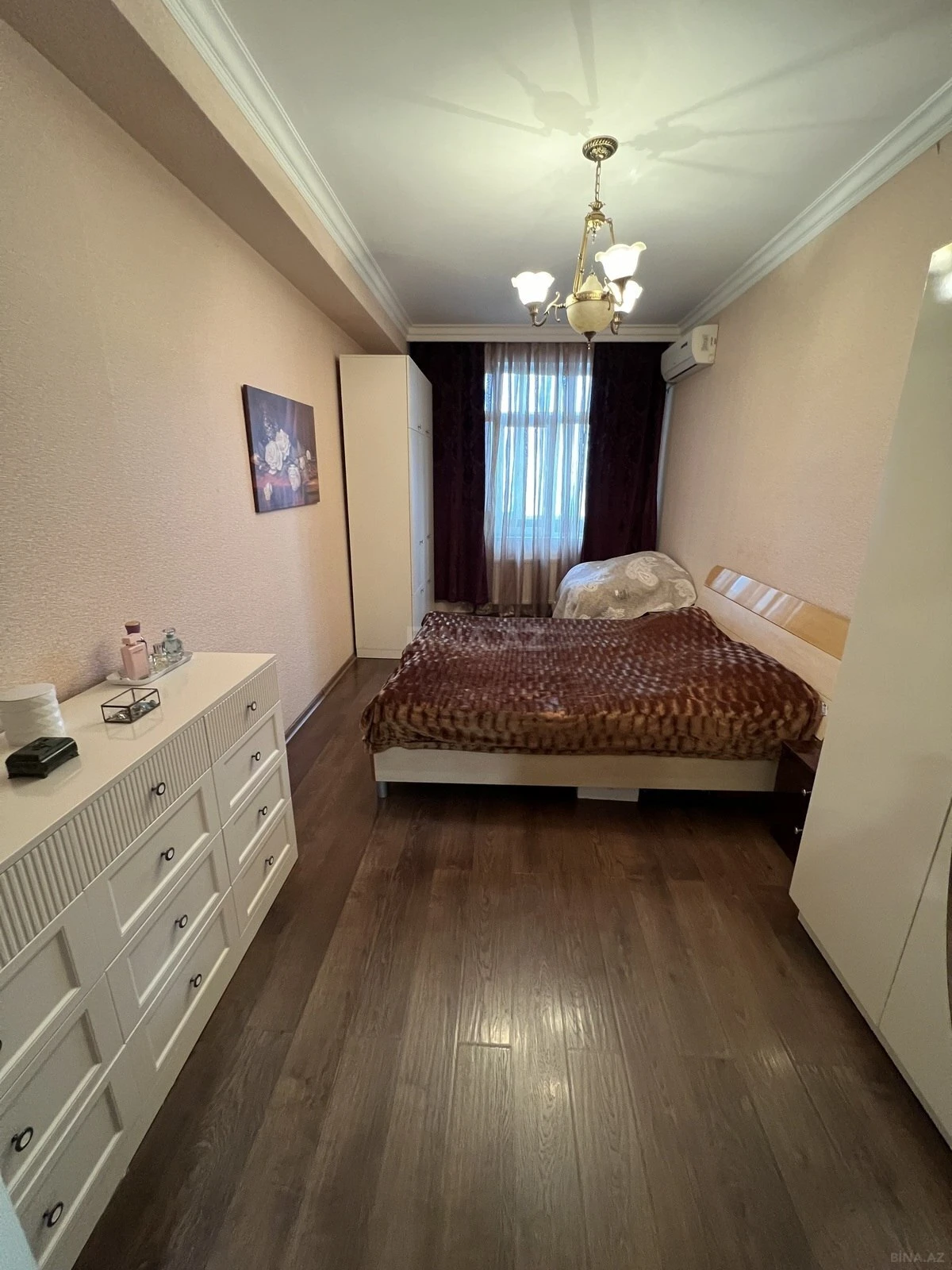 Satılır 2 otaqlı mənzil 89 m²