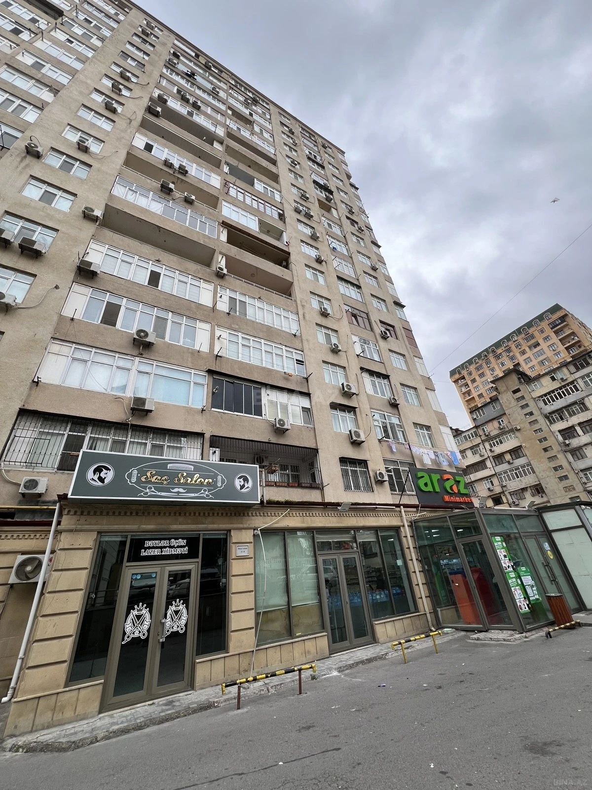 Satılır 2 otaqlı mənzil 89 m²