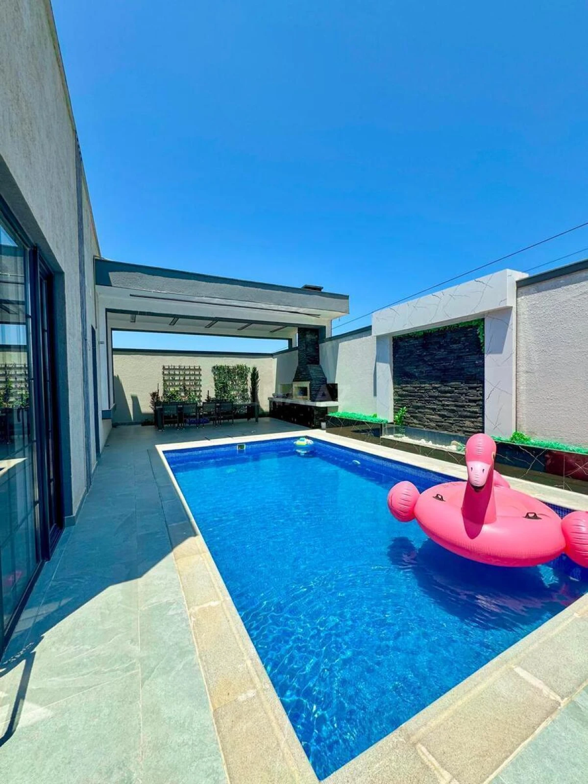 Satılır 4 otaqlı həyət evi 200 m²