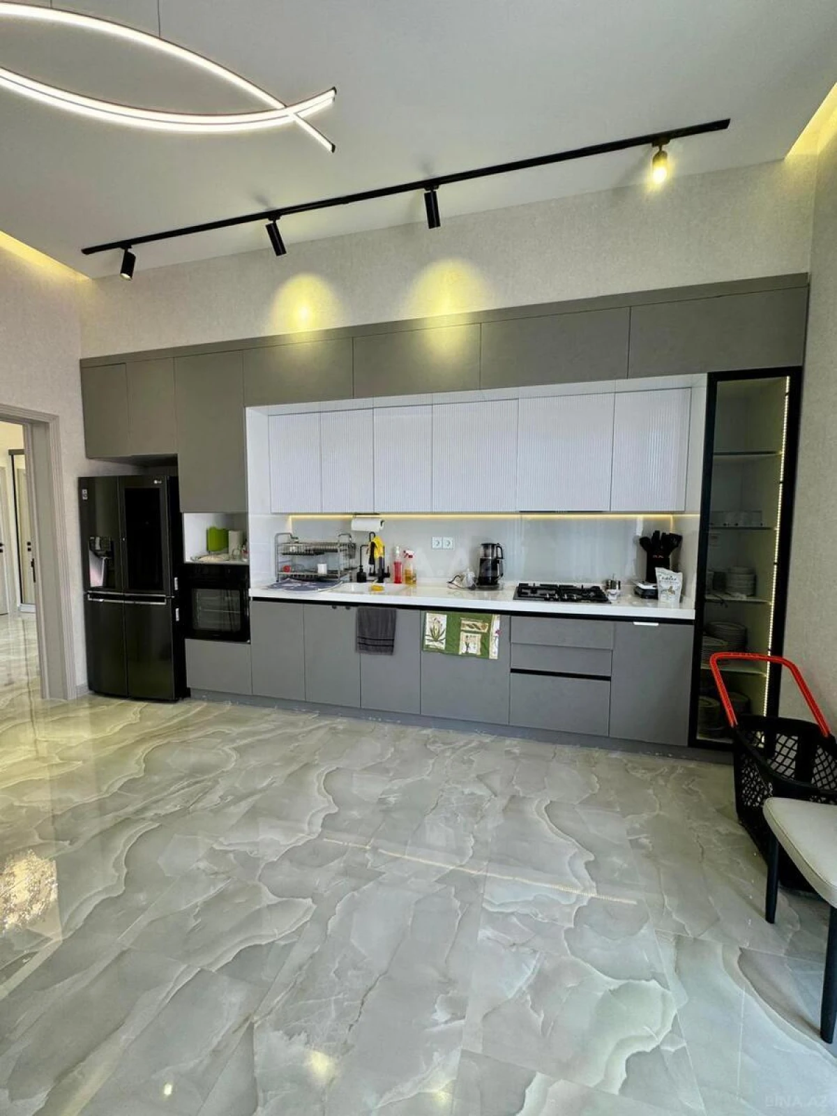 Satılır 4 otaqlı həyət evi 200 m²