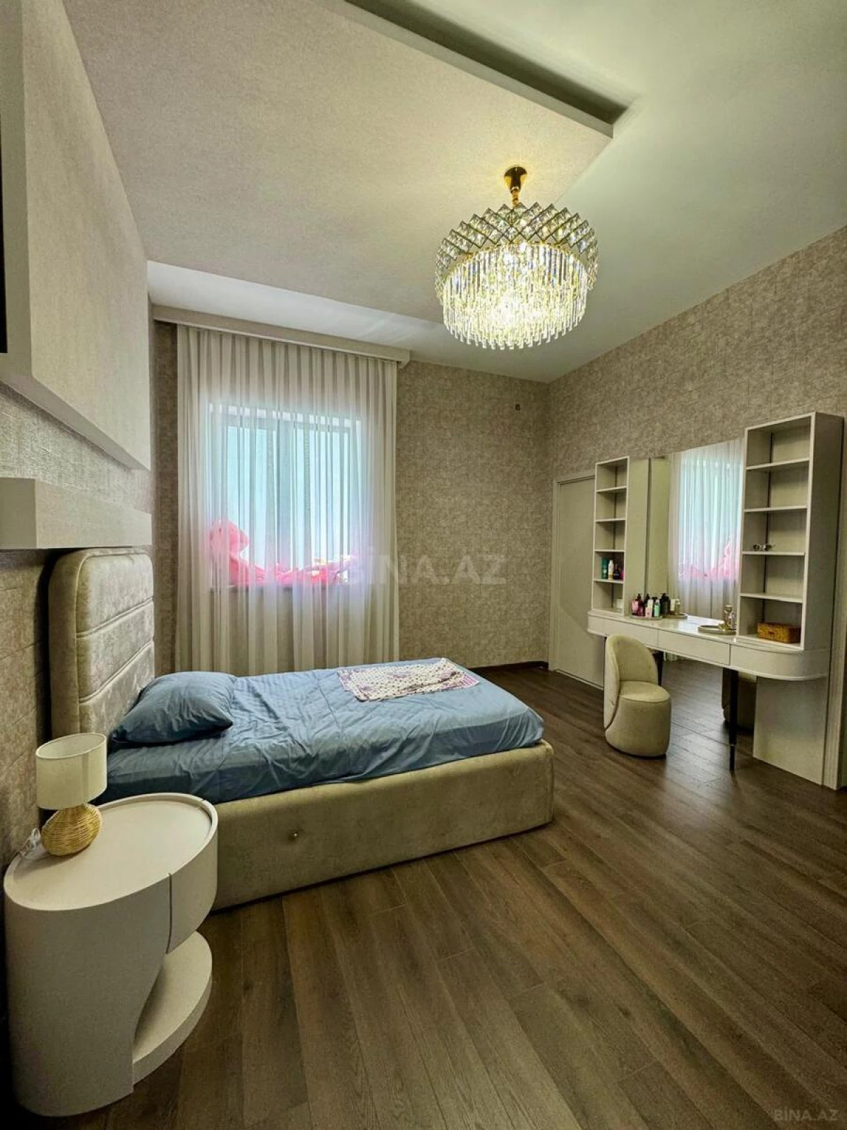 Satılır 4 otaqlı həyət evi 200 m²