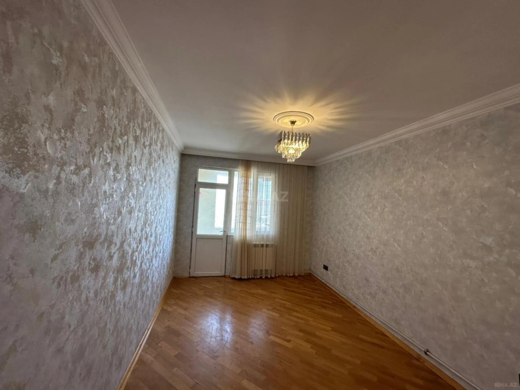 Satılır 2 otaqlı mənzil 62 m²