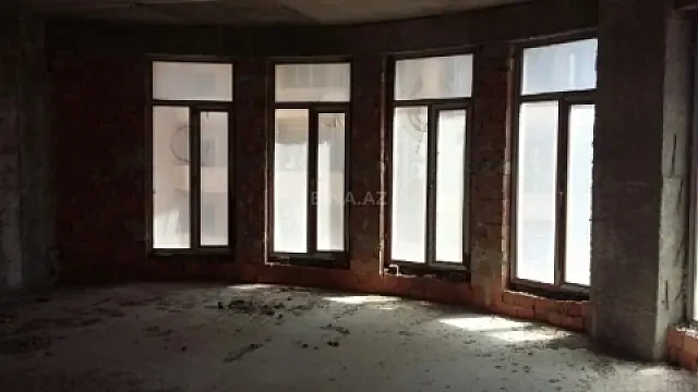 Satılır 3 otaqlı mənzil 156 m²