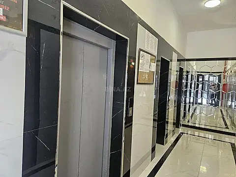 Satılır 3 otaqlı mənzil 156 m²