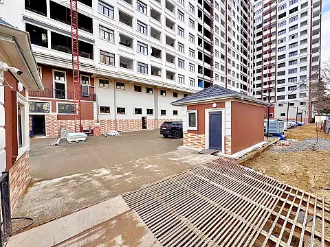 Satılır 4 otaqlı mənzil 137 m² — Bakı 4 otaq 137.00 m²