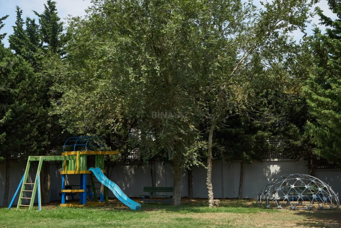 Satılır 4 otaqlı həyət evi 190 m²