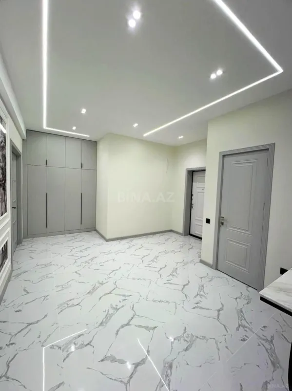 Satılır 4 otaqlı mənzil 192.8 m²