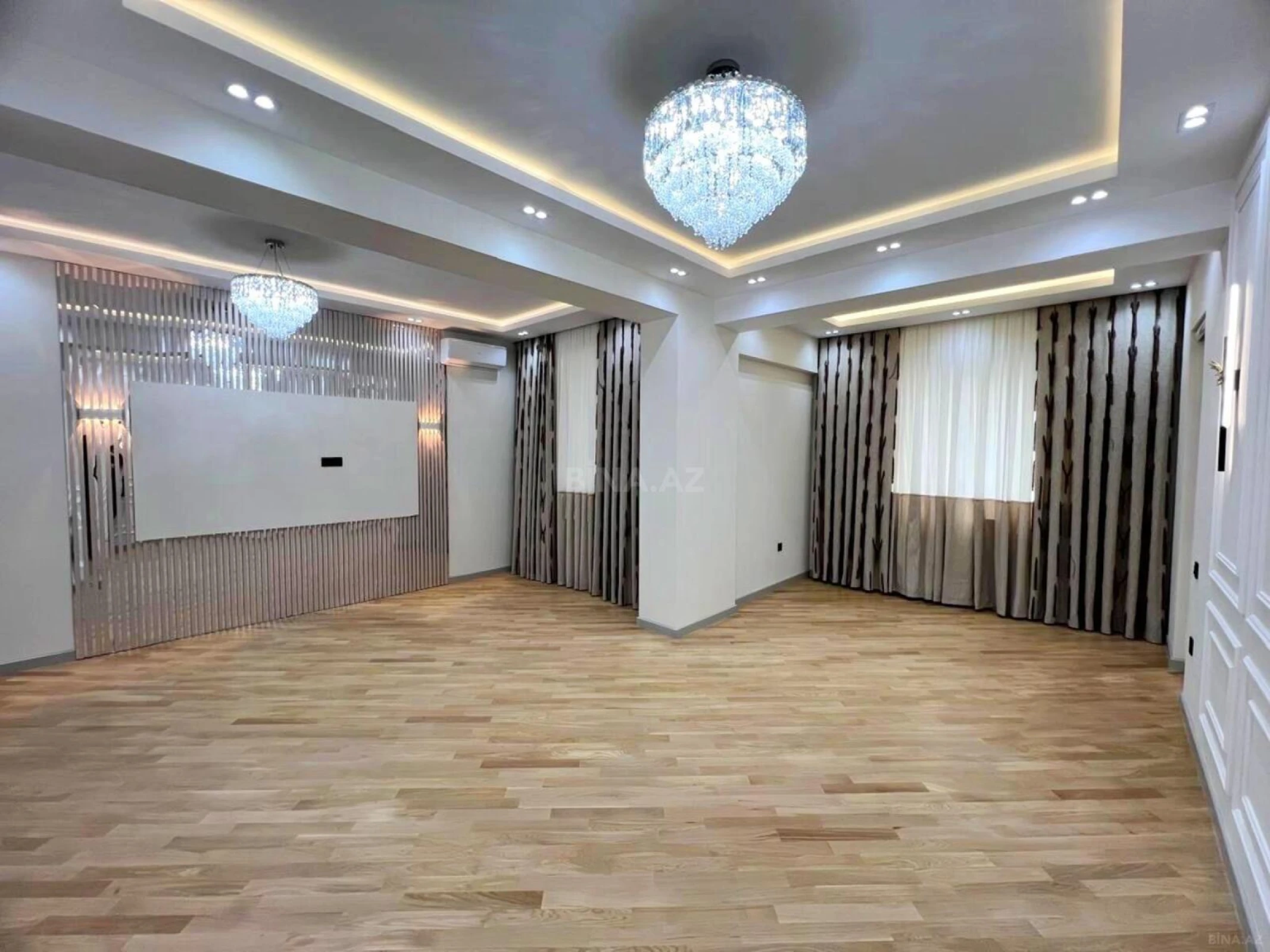 Satılır 4 otaqlı mənzil 192.8 m²