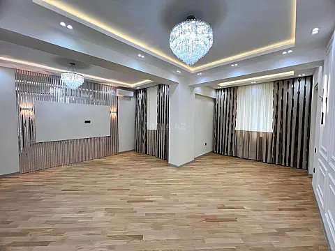 Satılır 4 otaqlı mənzil 192.8 m²