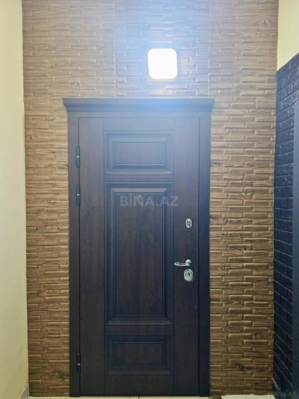 Satılır 4 otaqlı mənzil 192.8 m²