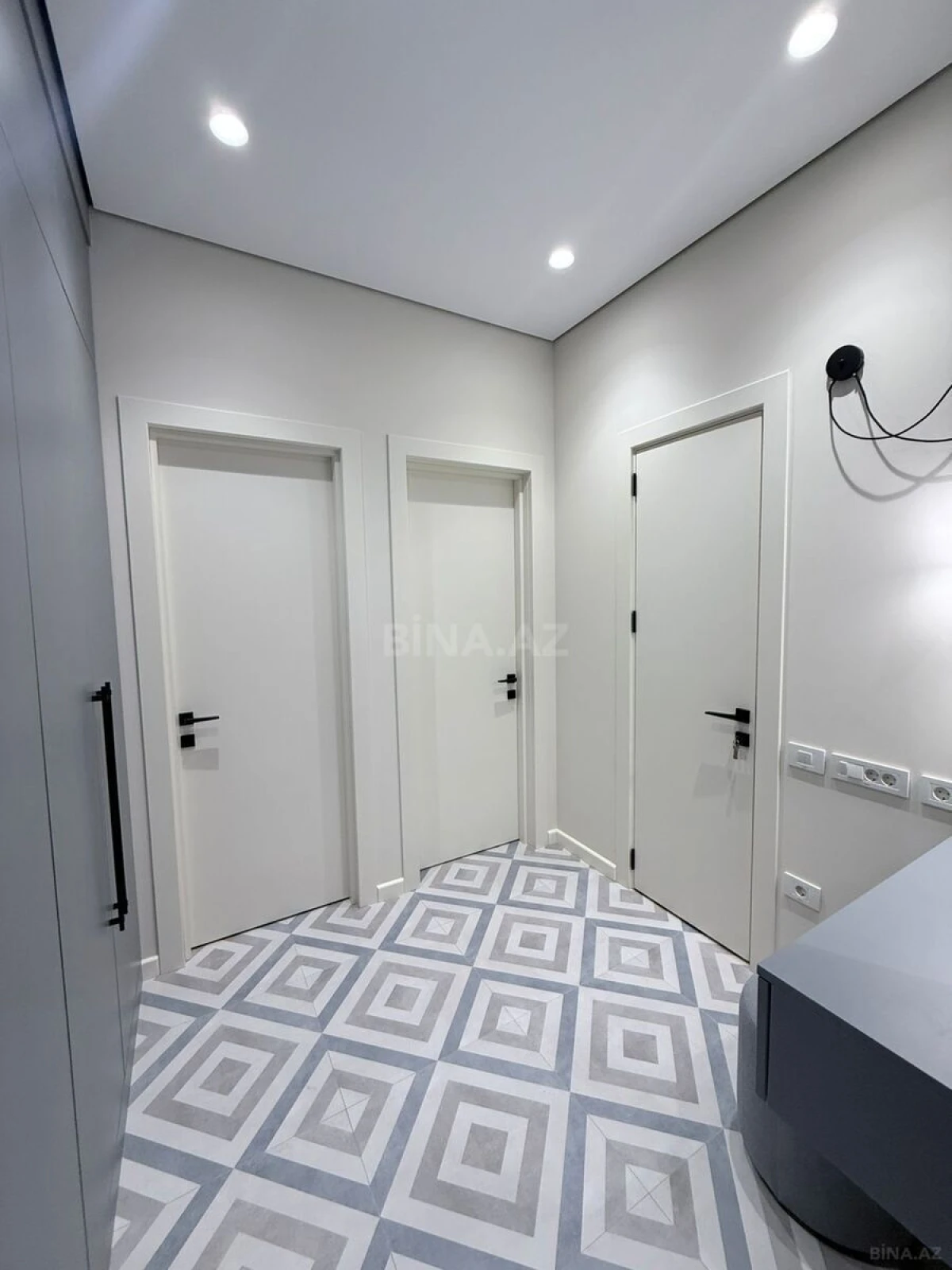 Satılır 2 otaqlı mənzil 55 m²