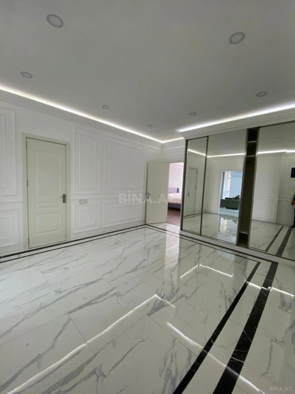 Kirayə verilir 3 otaqlı mənzil 110 m²