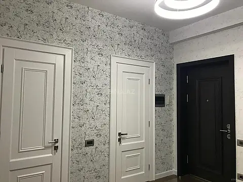 Satılır 3 otaqlı mənzil 115 m²